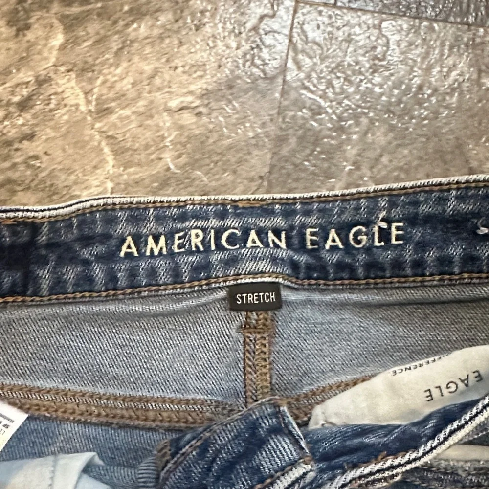 Distressed American Eagle jeans size 0 - Picture 2 of 4